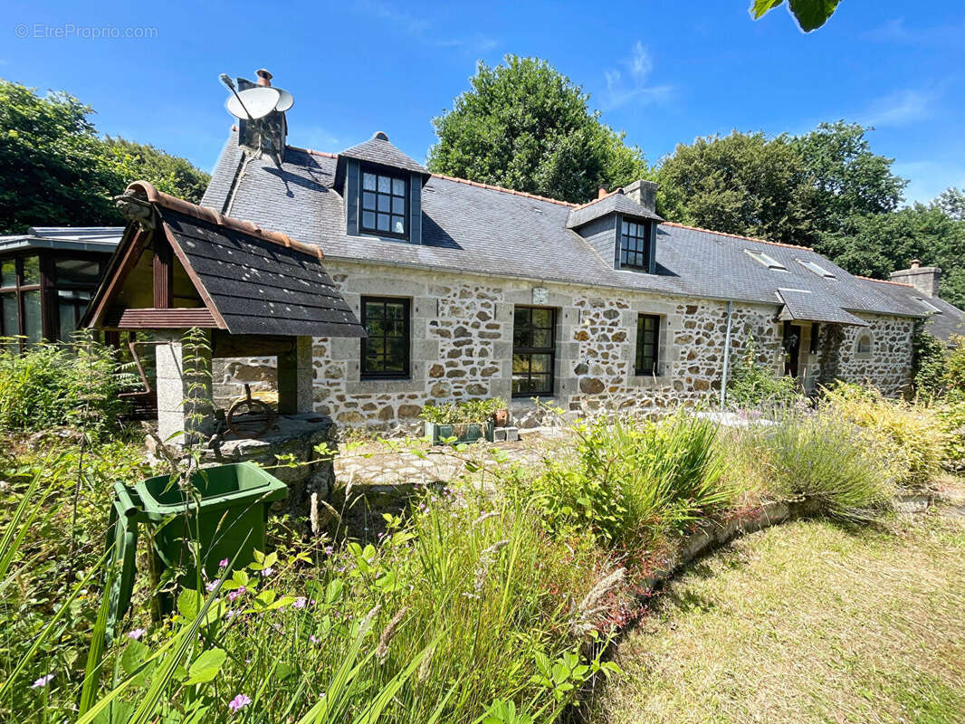 Maison à CALLAC