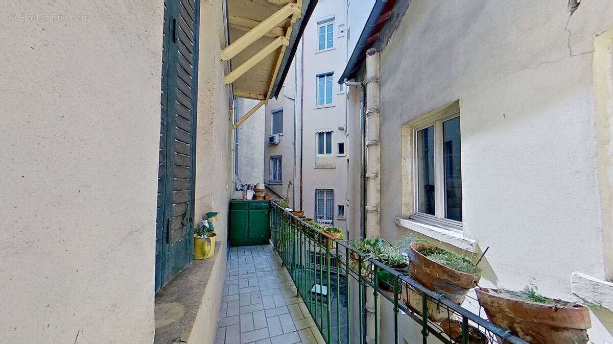 Appartement à LYON-3E