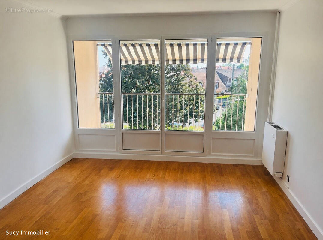 Appartement à CHENNEVIERES-SUR-MARNE