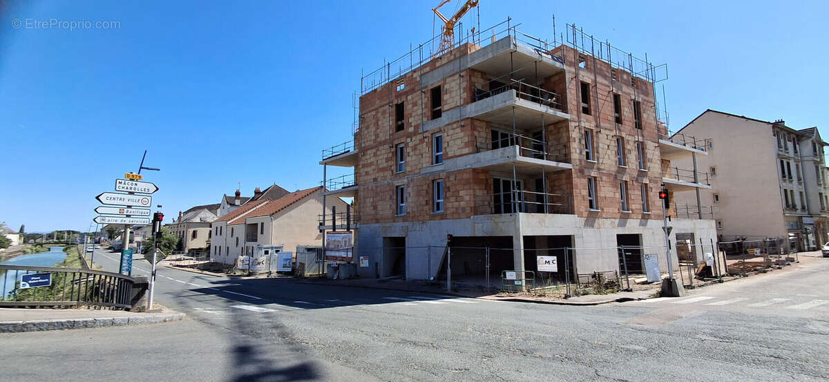 Appartement 2 pièces avec terrasse et parking - photo 2
