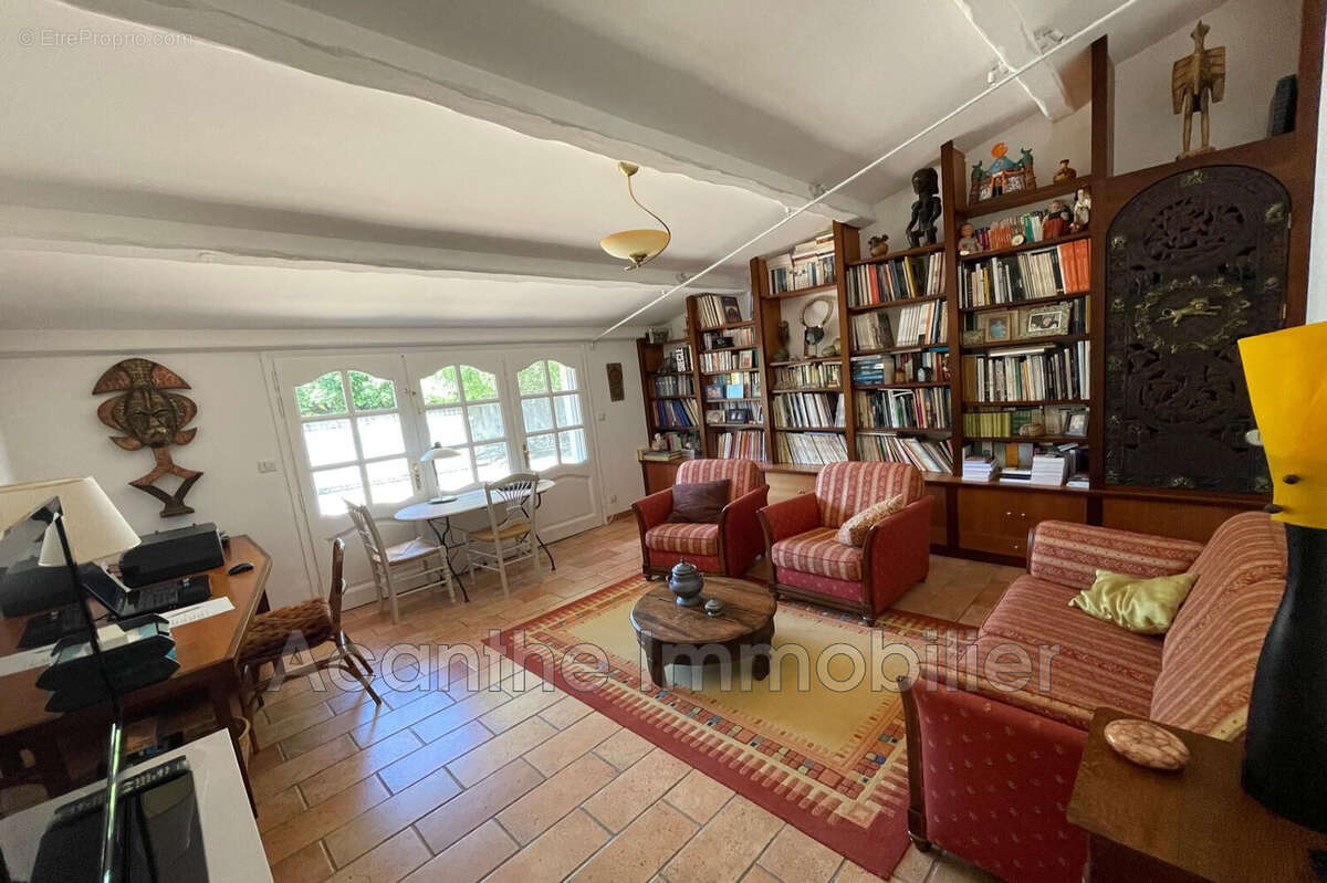 Maison à CAZEVIEILLE