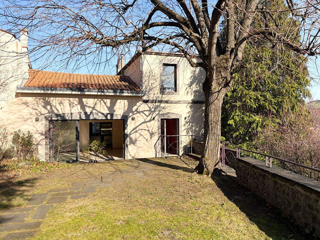 Maison à BLANZAT