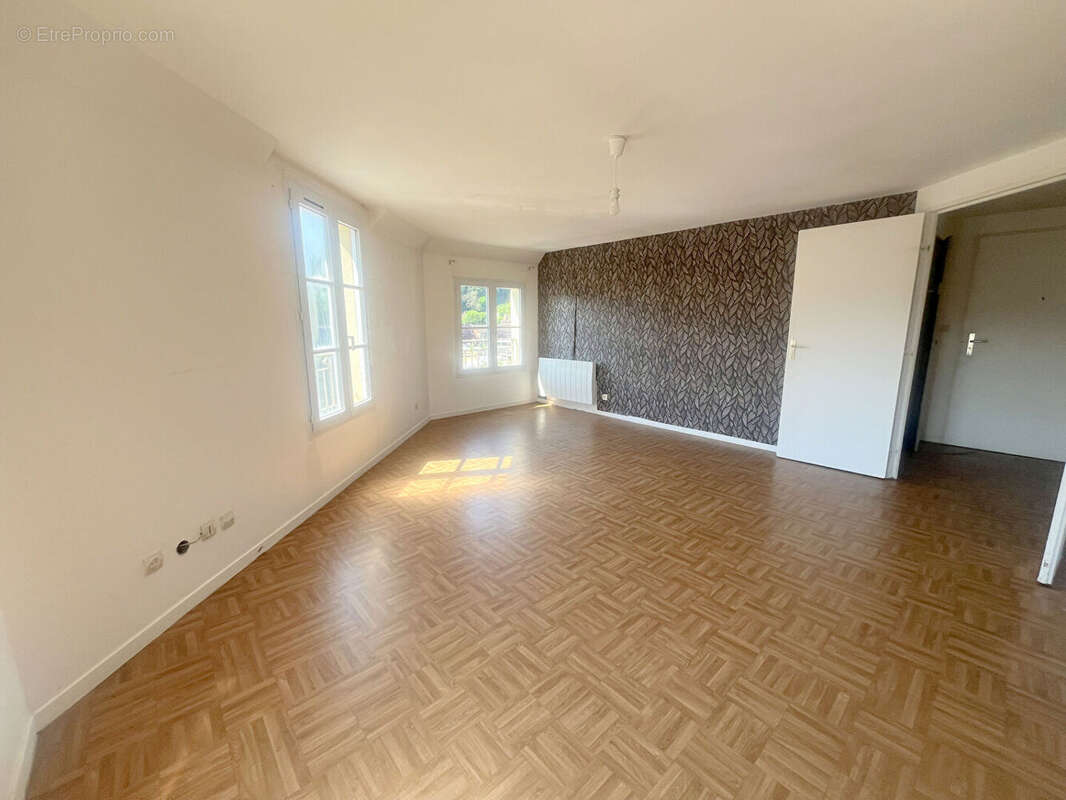 Appartement à PONT-SAINTE-MAXENCE