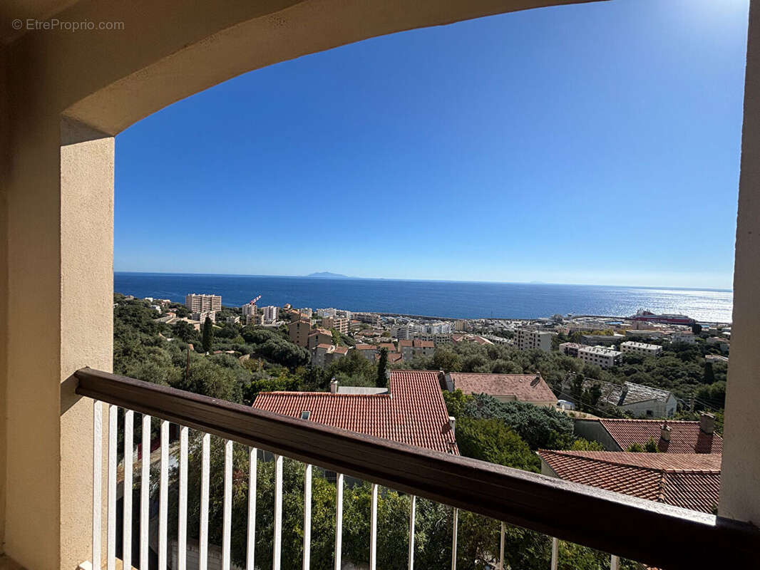 Appartement à VILLE-DI-PIETRABUGNO