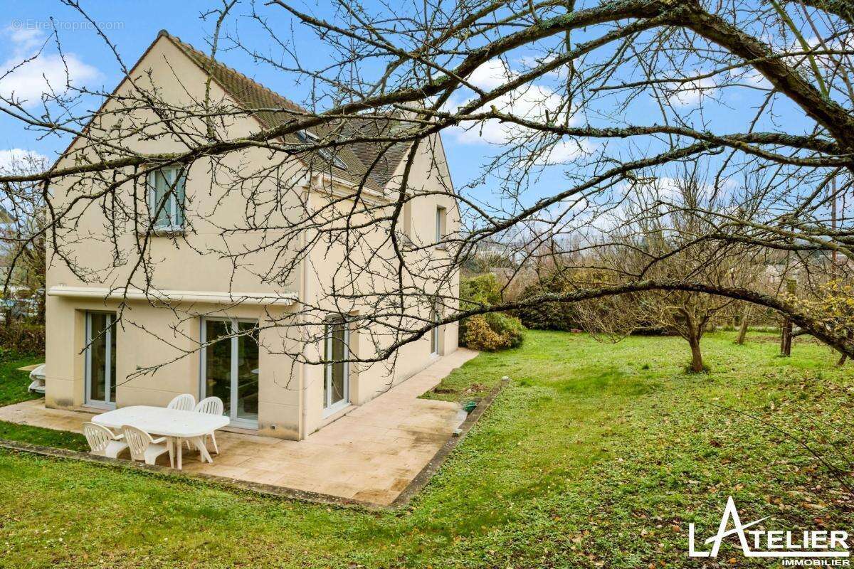 Maison à MAREIL-MARLY