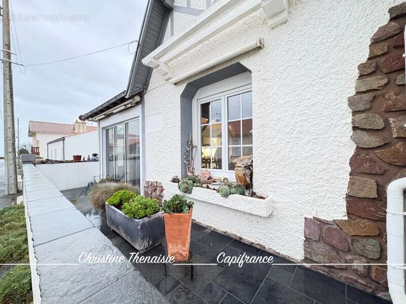 Maison à SAINT-HILAIRE-DE-RIEZ