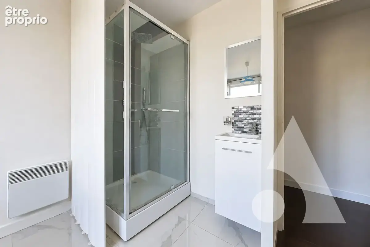 Appartement F3 avec balcon + place de parking PMR - photo 10