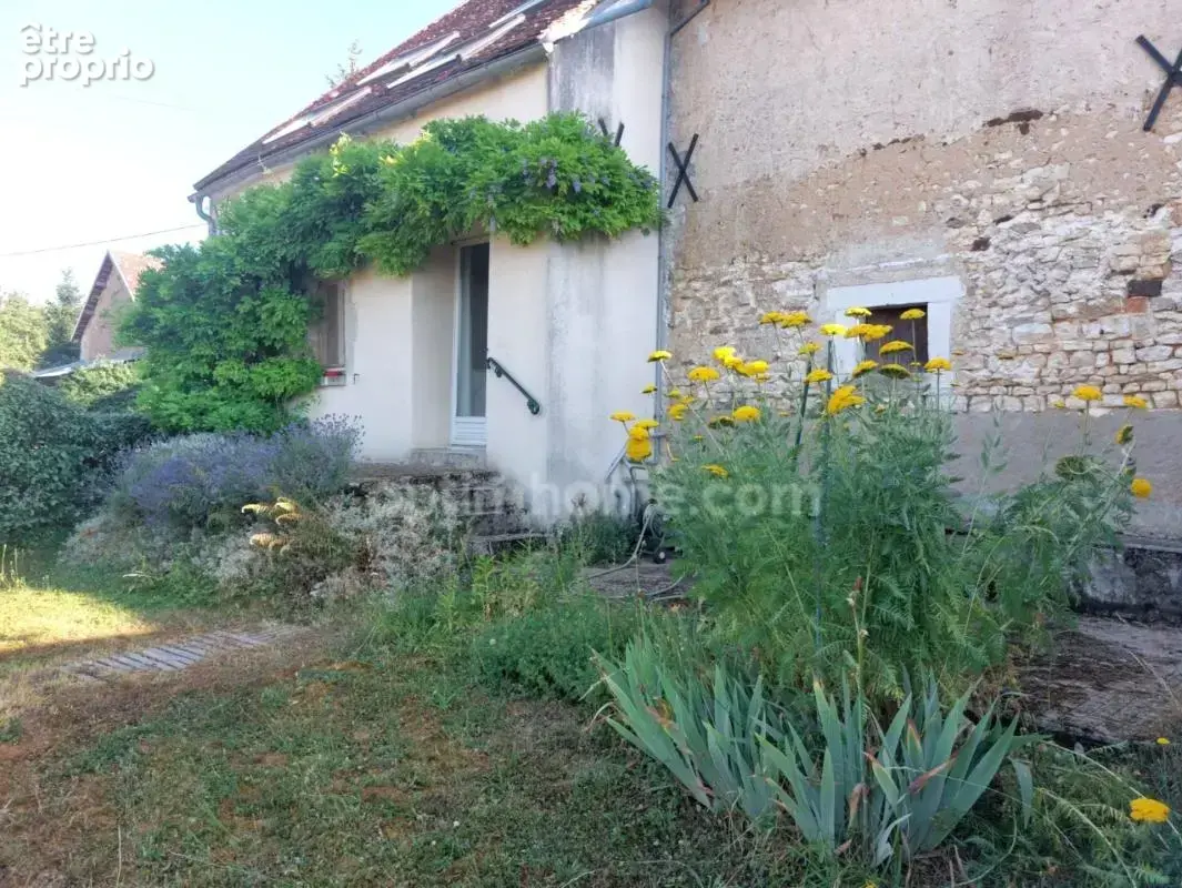 Maison en Pierre avec des Belles pièces lumineuses et des superbes volumes - photo 4