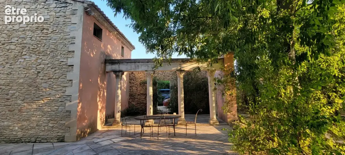 Maison 11 pièces 390 m² à vendre à Uchaud (30620) - photo 2