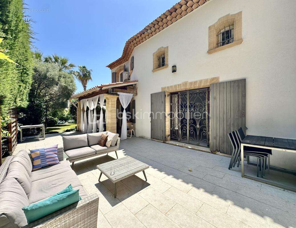 Maison à CANNES