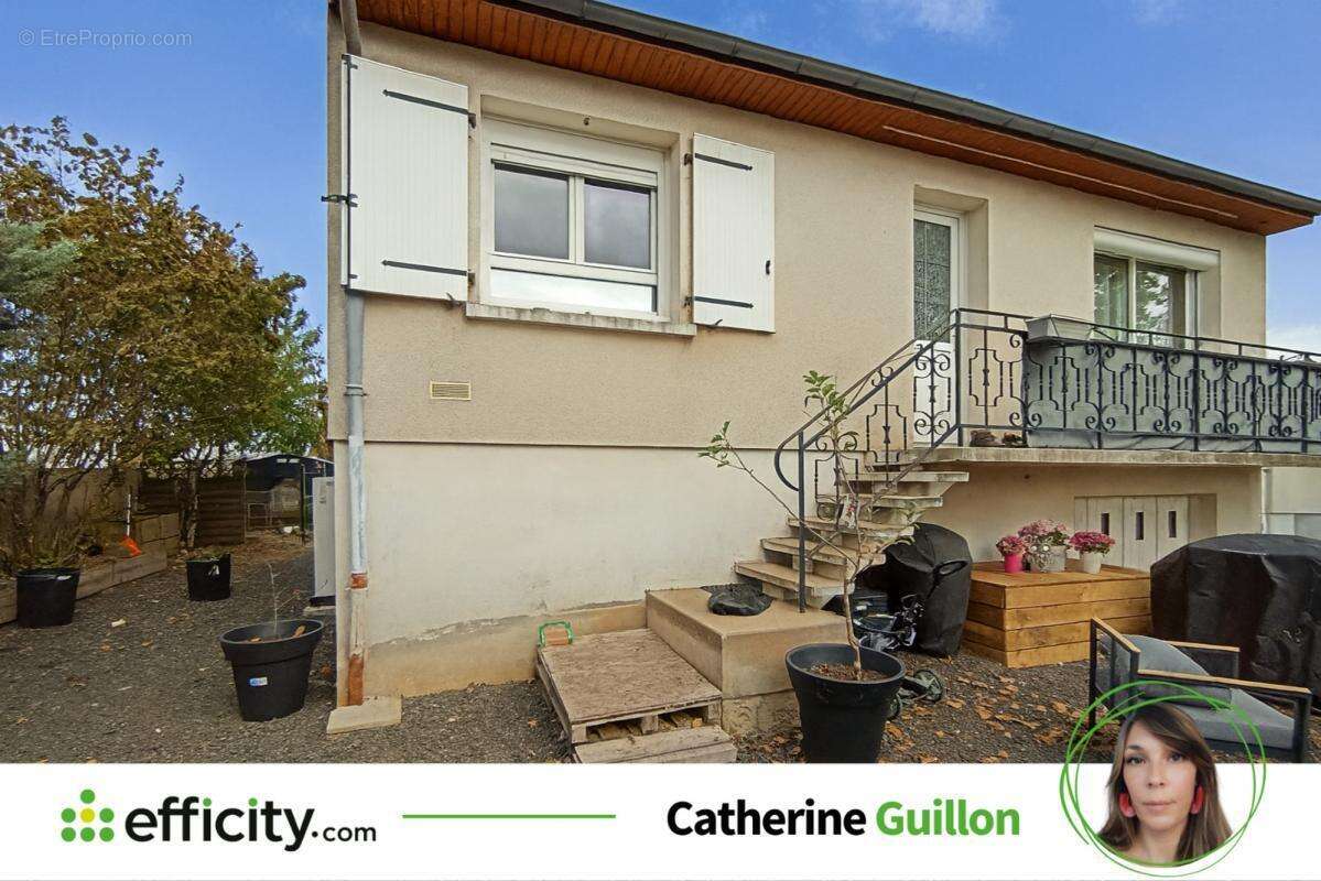 Maison à FONTAINE-LE-COMTE