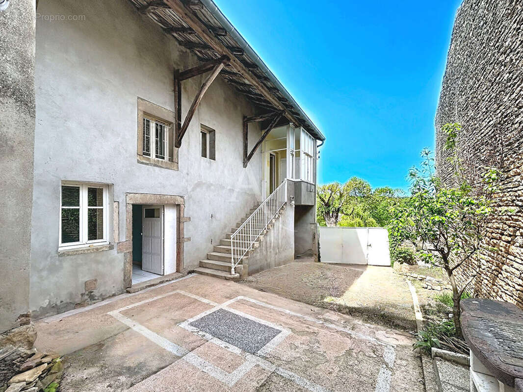 Maison à VERZE