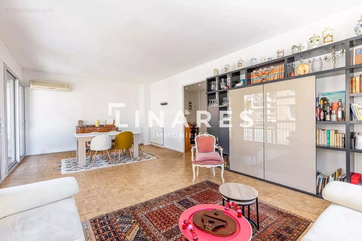 Appartement à MARSEILLE-8E