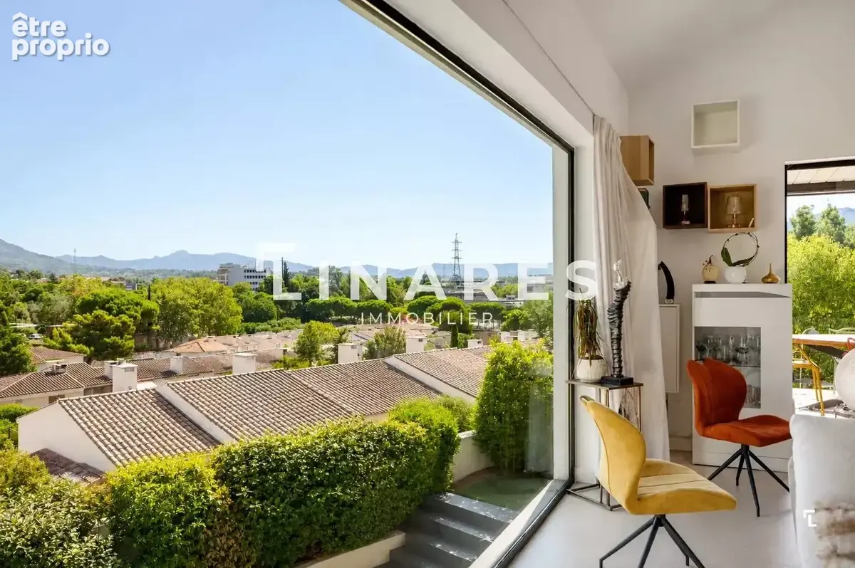 LA PANORAMIQUE - Villa T5 de 200m² - Piscine - Cuisine d'été - Terrain de 785m² - 13011 LA VALENTINE - photo 4
