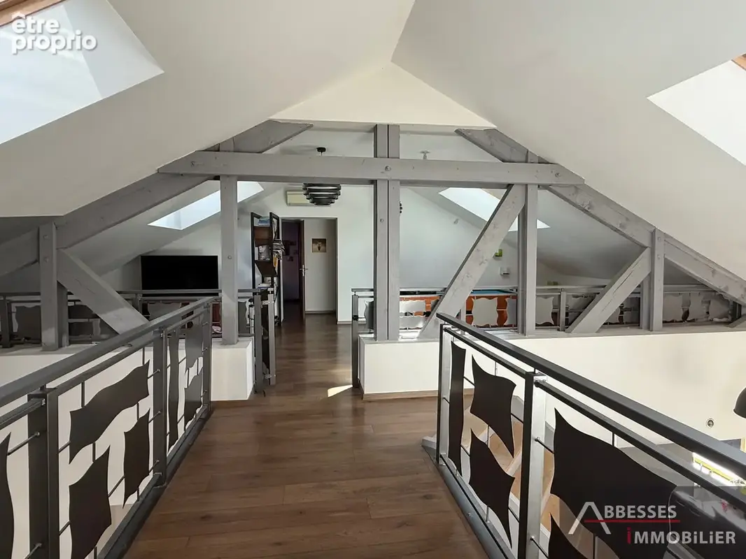 EN EXCLUSIVITÉ - GERARDMER dans un secteur calme : Maison type LOFT avec grande dépendance - photo 16