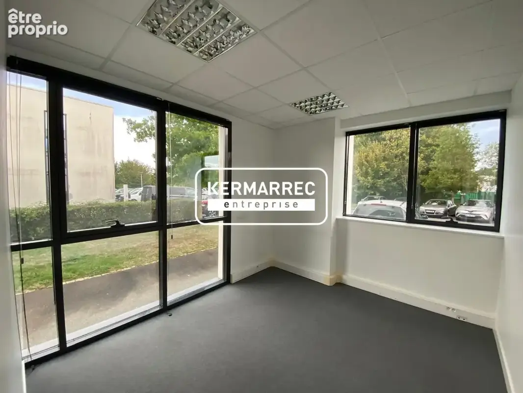 Commerce 600 m² à vendre à Thorigne-Fouillard (35235) - photo 3