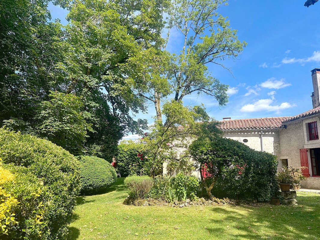 Maison à MARSAC-SUR-L&#039;ISLE