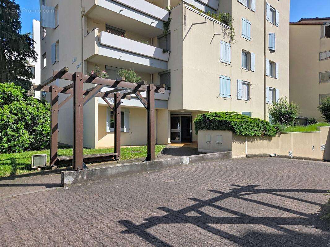 Appartement à LYON-8E