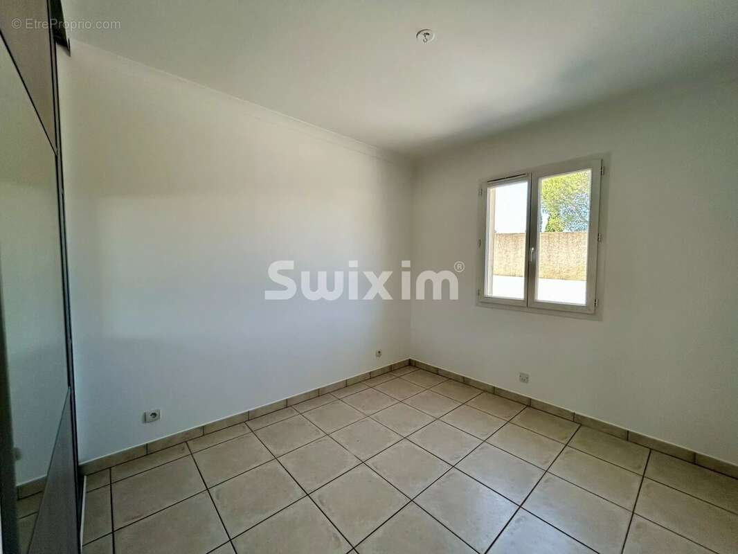 Maison à ROQUEBRUNE-SUR-ARGENS