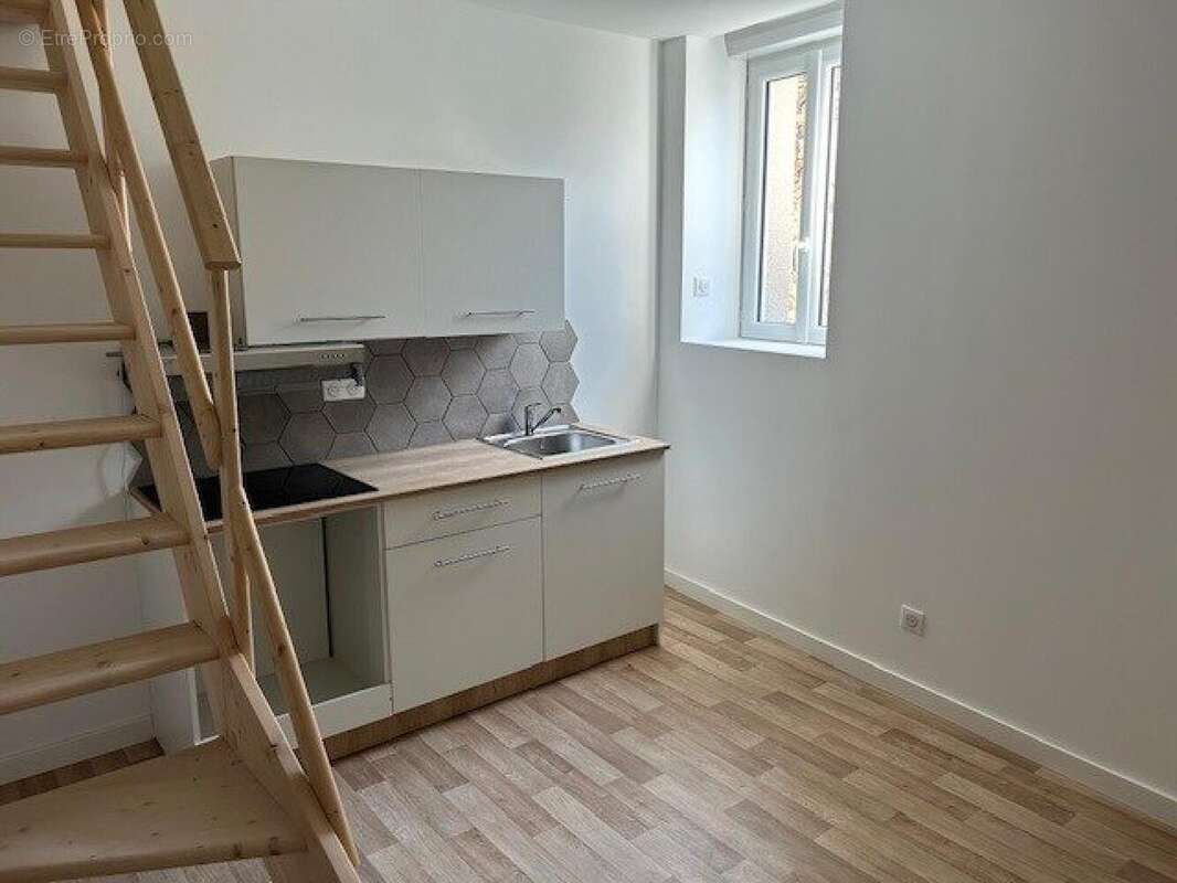 Appartement 180 m² à Changy  - photo 6