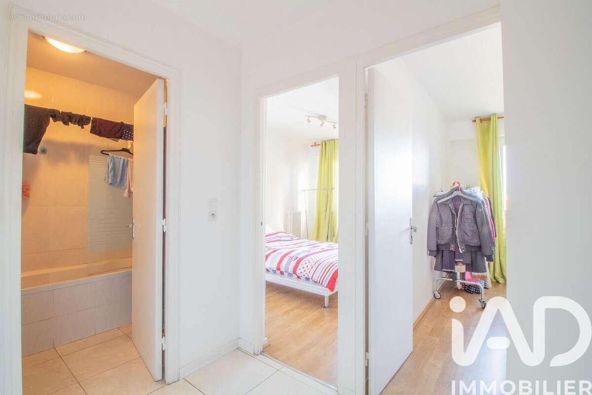 Photo 8 - Appartement à EPINAY-SUR-SEINE