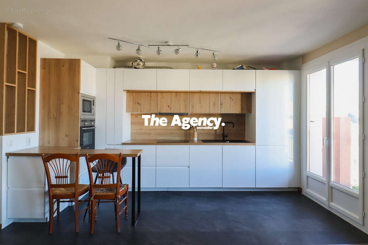 Appartement à MARSEILLE-3E