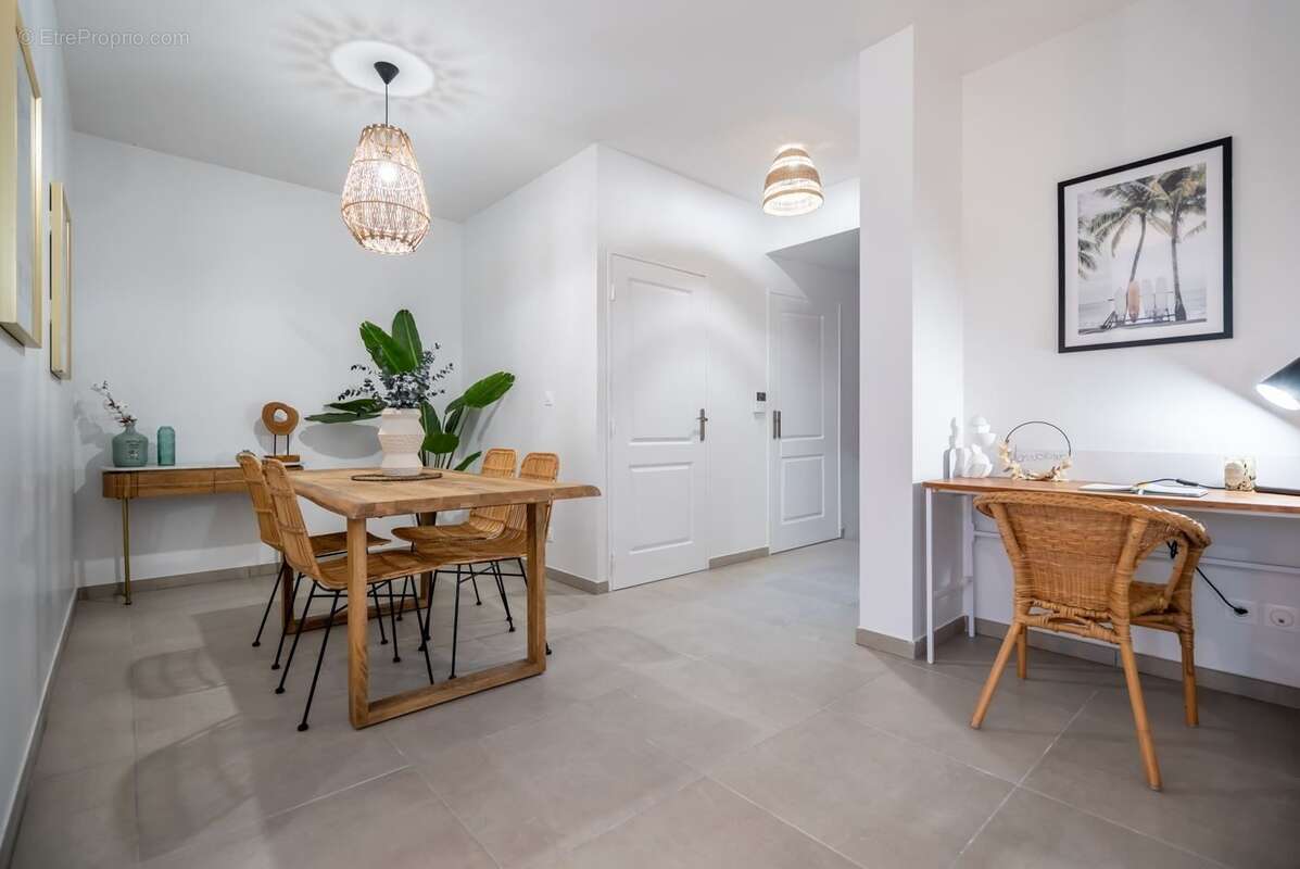 Appartement à COLLONGES-AU-MONT-D&#039;OR