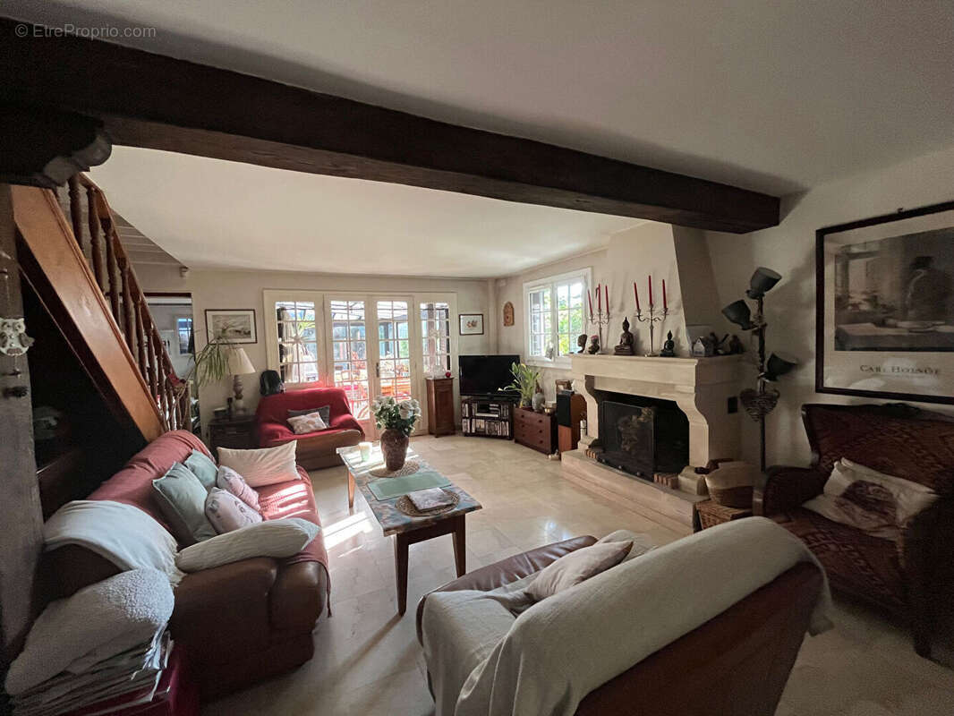 Maison à MONTMORENCY