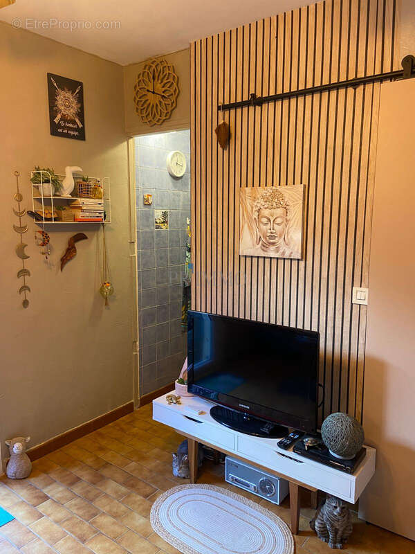 Fréjus, Studio en rez-de-jardin avec extérieur privatif, parking et cave - photo 7