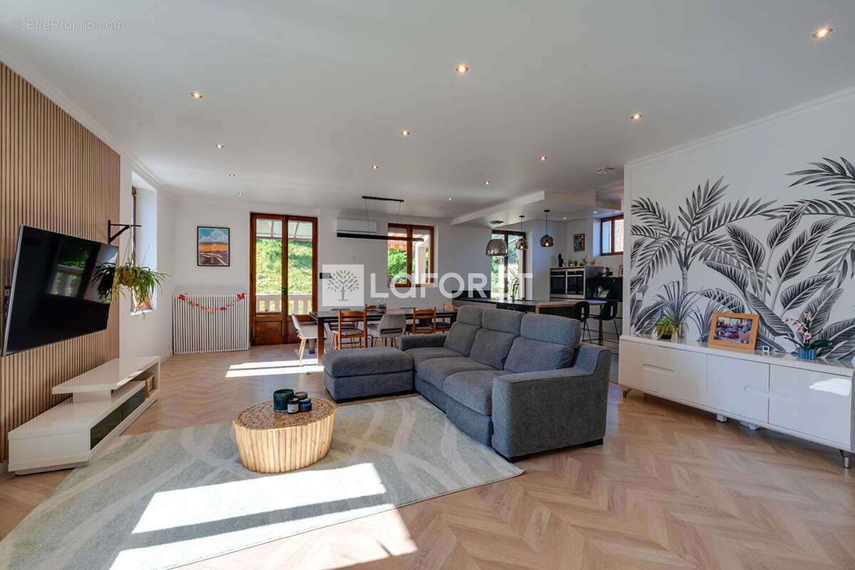 Appartement à EVIAN-LES-BAINS