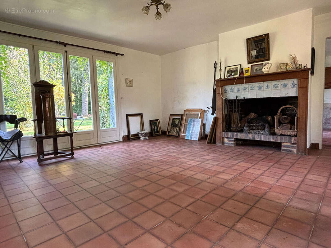 Maison à SAINTE-GENEVIEVE