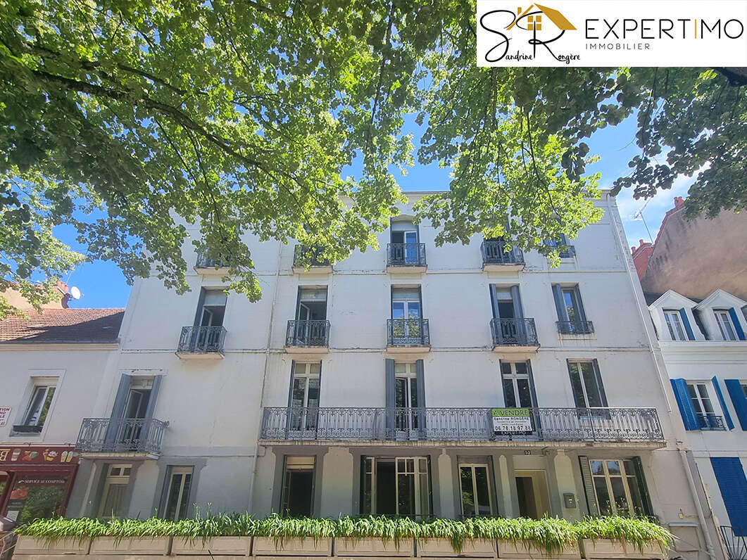 Appartement à NERIS-LES-BAINS