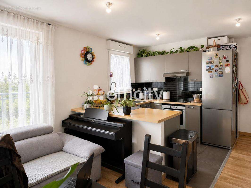 Appartement à BURES-SUR-YVETTE