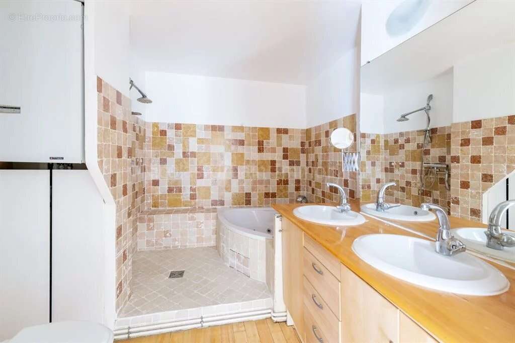 Appartement à PARIS-13E