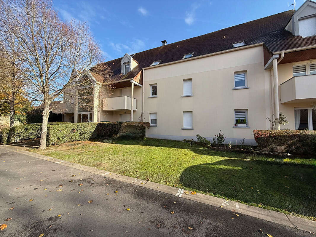 Appartement à BRIE-COMTE-ROBERT