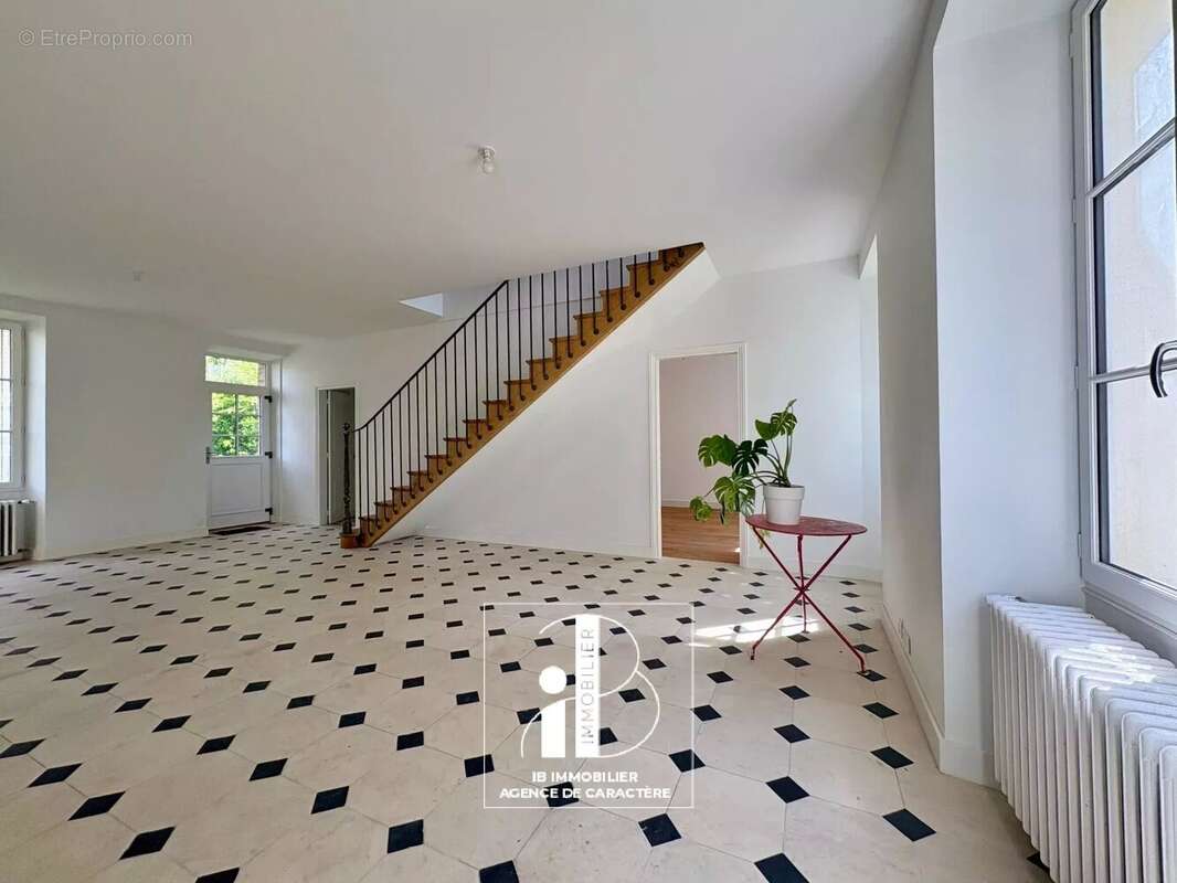 Maison à BOURRON-MARLOTTE