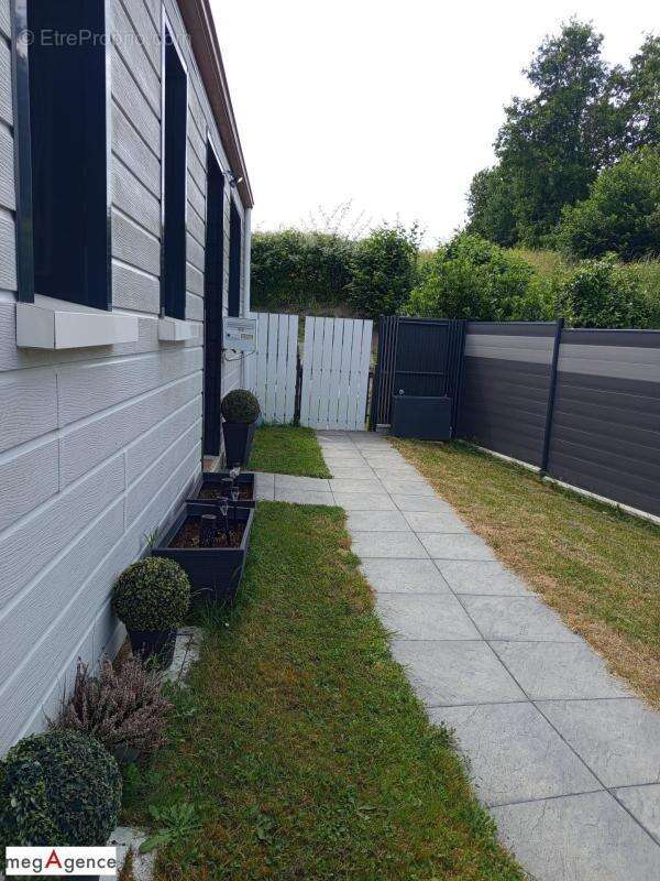 Maison  de Plain-Pied  semi indépendante, 5 pièces, garage - photo 9