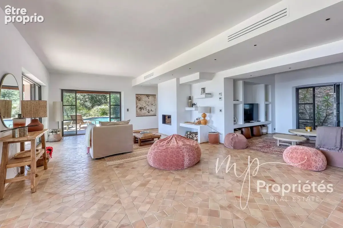 EXCLUSIVITE - Propriété d'exception 9 pièces - photo 11