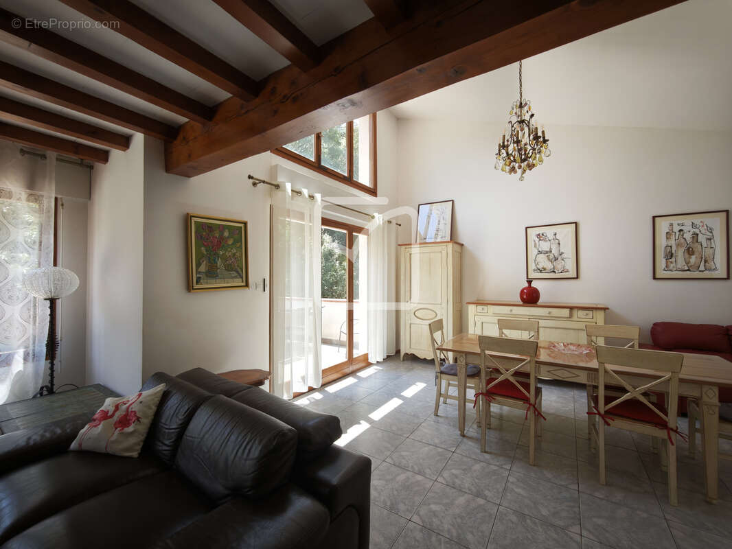 Magnifique propriété de deux appartements au calme de la nature! Vue exceptionnelle sur les montagnes! - photo 27