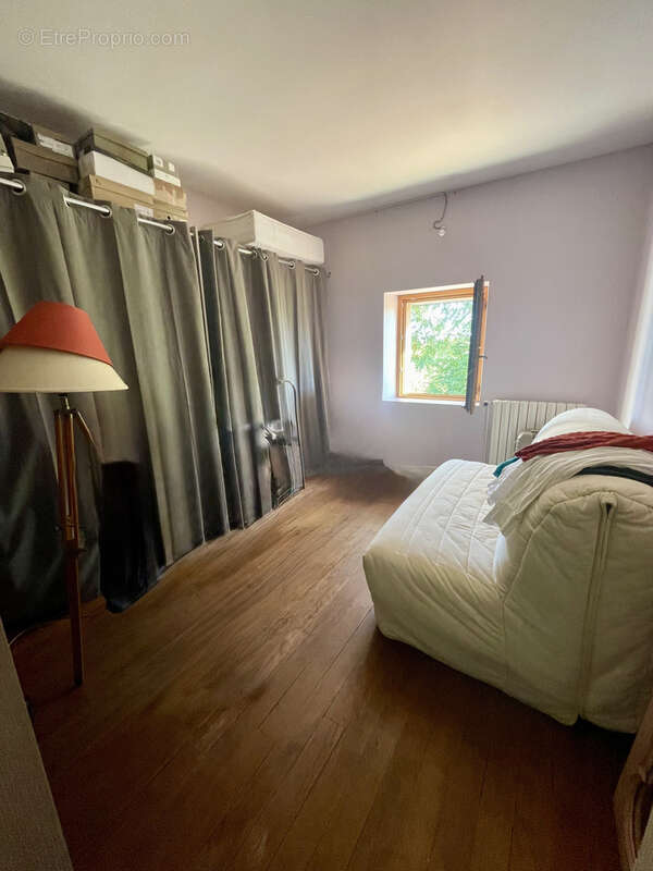 Maison à LES NOUILLERS