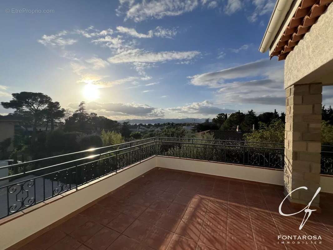 Appartement à SAINT-RAPHAEL