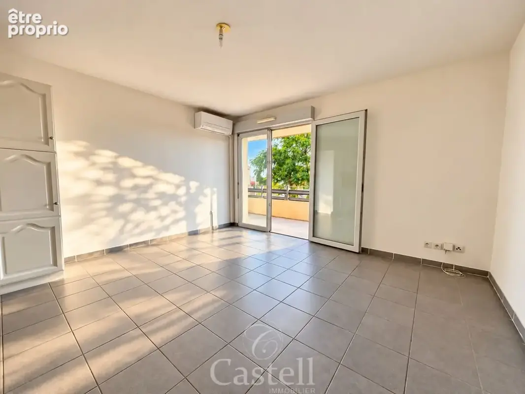 *** Appartement 2 pièces, terrasse et parking privé *** - photo 3