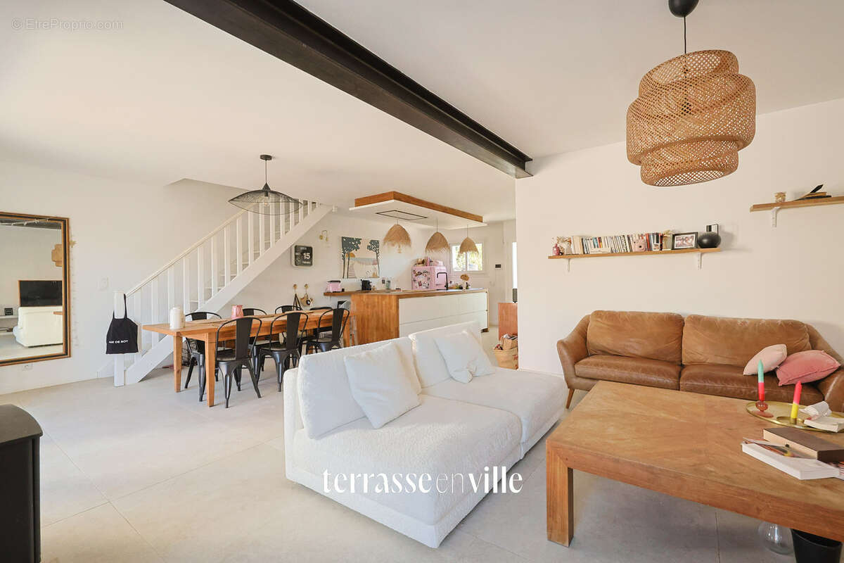 Maison à SIX-FOURS-LES-PLAGES