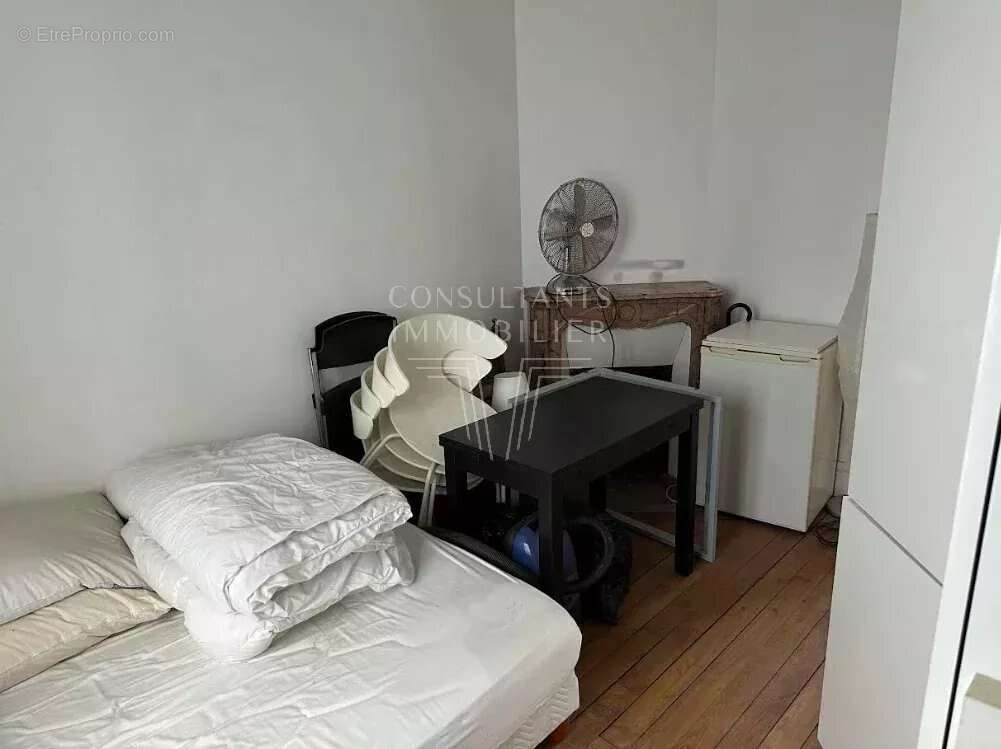 Appartement à PARIS-7E