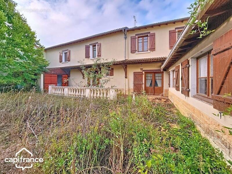 Maison à SAINTE-RADEGONDE