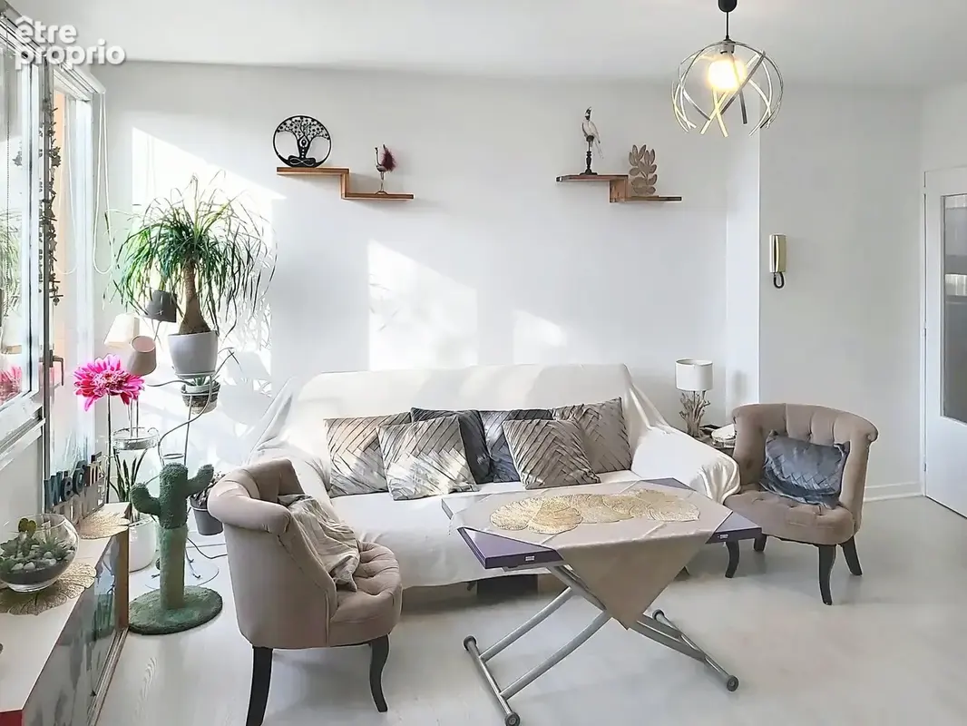 Photo 1 - Appartement à SAINT-MAUR-DES-FOSSES