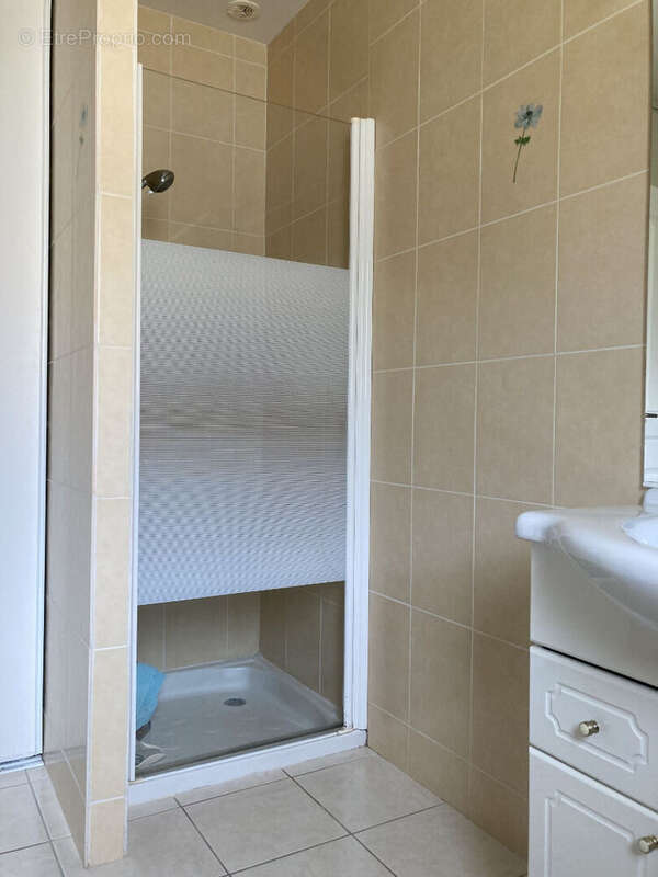 Maison à DONVILLE-LES-BAINS