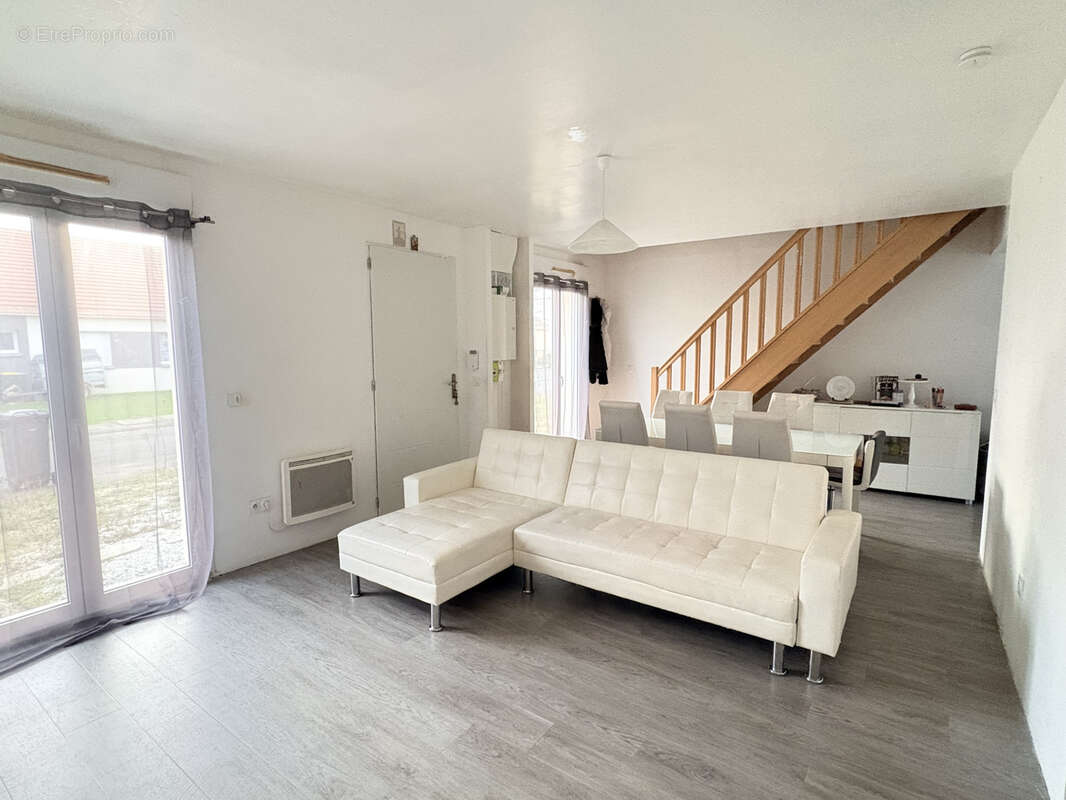 Maison à COURVILLE-SUR-EURE