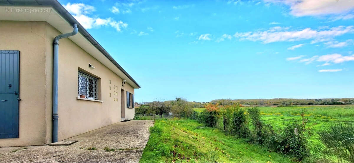 Maison à ROUSSILLON