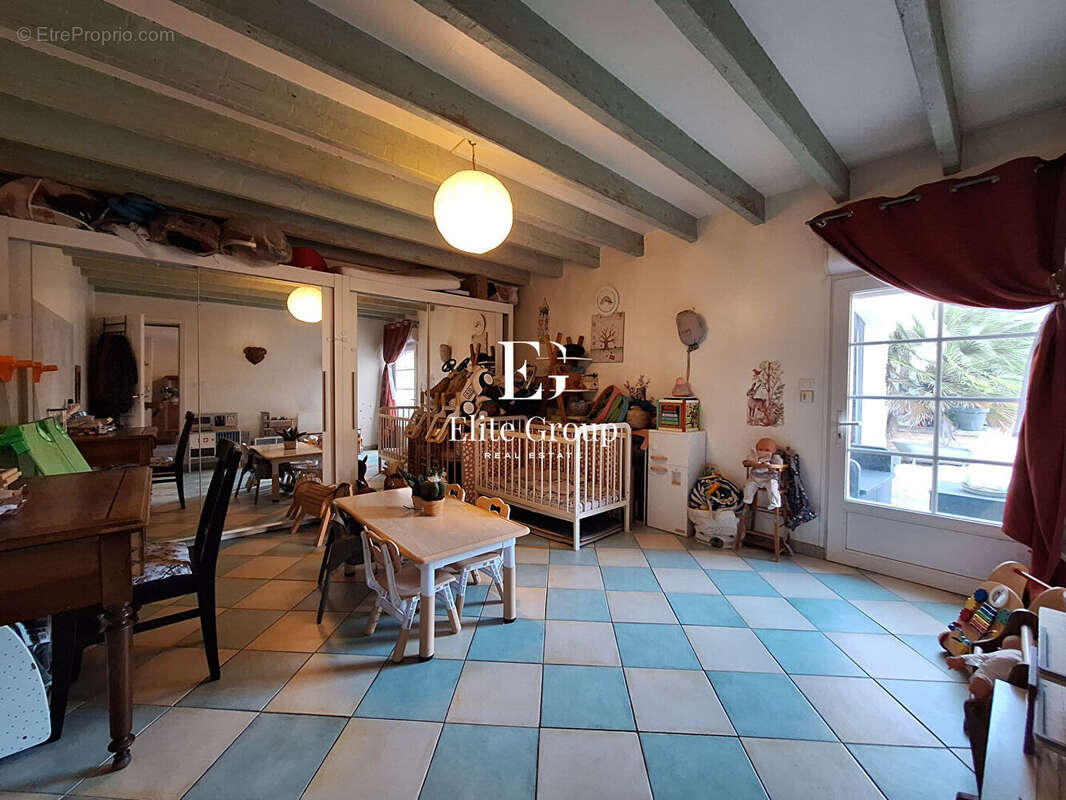 Maison à MOSNAC